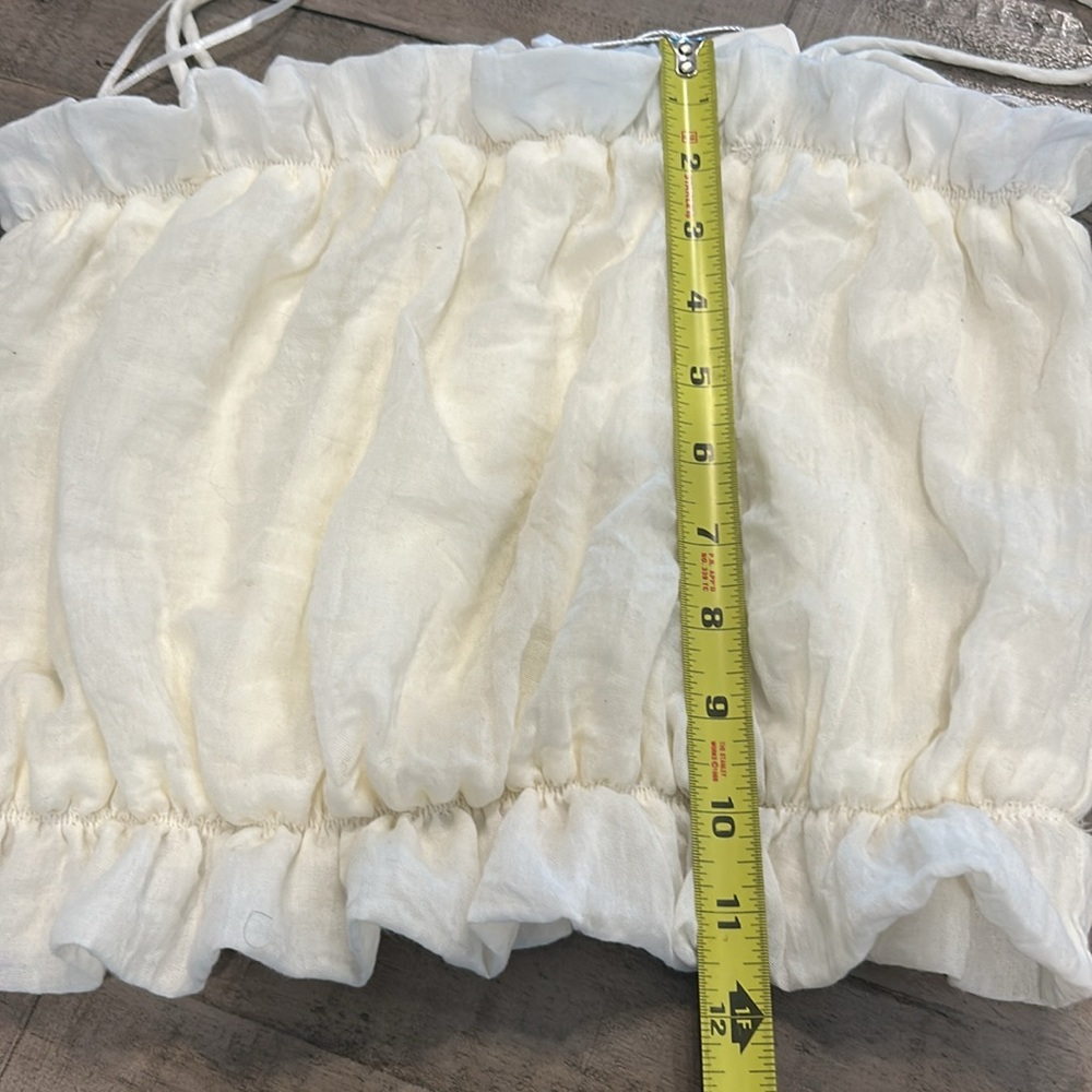 NWT Glam Beach Me Crop Top Spaghetti Straps Tie Neutral Cream Color Size Large - Picture 8 of 9